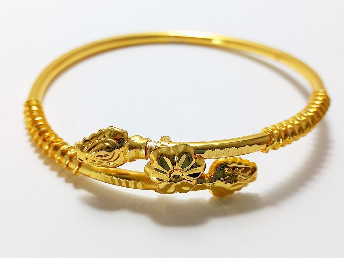 Pari Art Jewellery Forming Gold Plated Bracelet (Assorted design 1 Pie