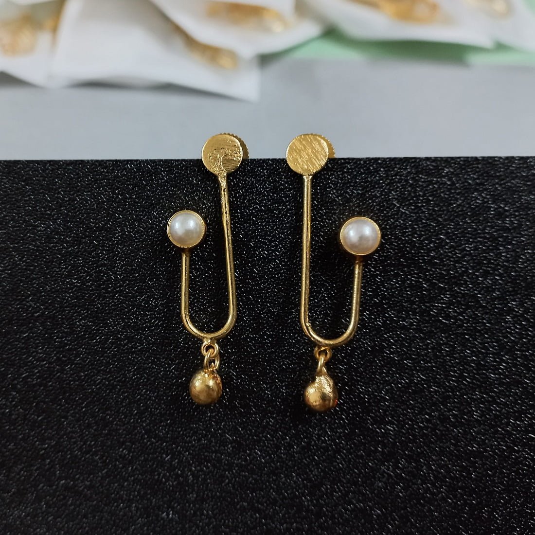 Buy Limited Edition Golden Pendulum Pearl Earring @ JewelSthan